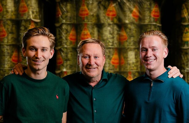 Camiel, Oos en Silvian voor De Augurkenkoning