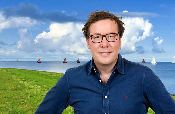 Bert Haandrikman voor het MAX Skûtsje Journaal