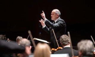 Berliner Philharmoniker, François-Xavier Roth : Stravinsky, Bach