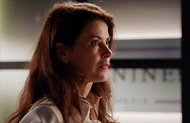 Caroline de Bruijn als Janine in GTST