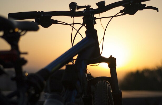 De vele voordelen van op de fiets naar je werk