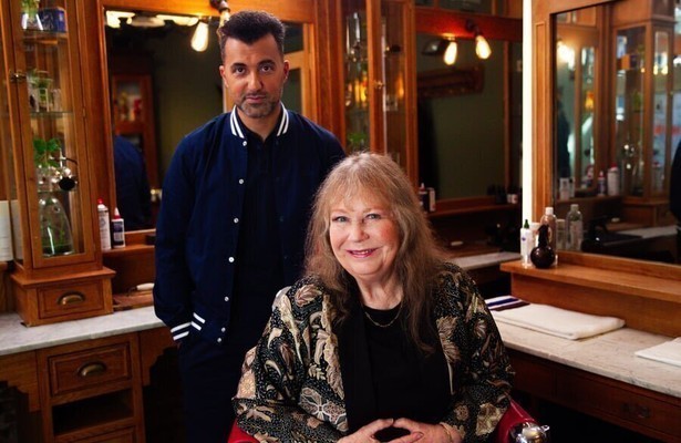 Özcan Akyol en Wieteke van Dort in De Geknipte Gast