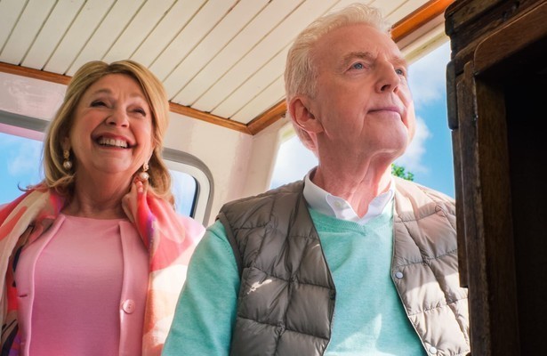 Janny van der Heijden en André van Duin voor Denkend aan Holland