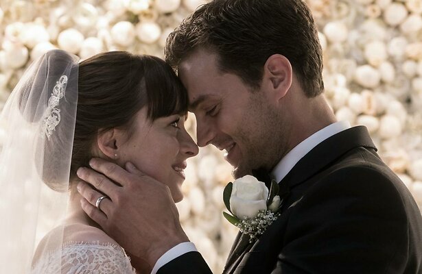 Dakota Johnson en Jamie Dornan in Fifty Shades Freed