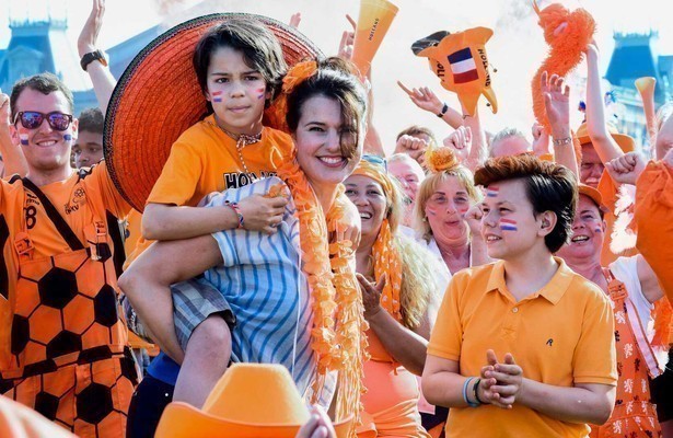Susan Visser in Gek van Oranje