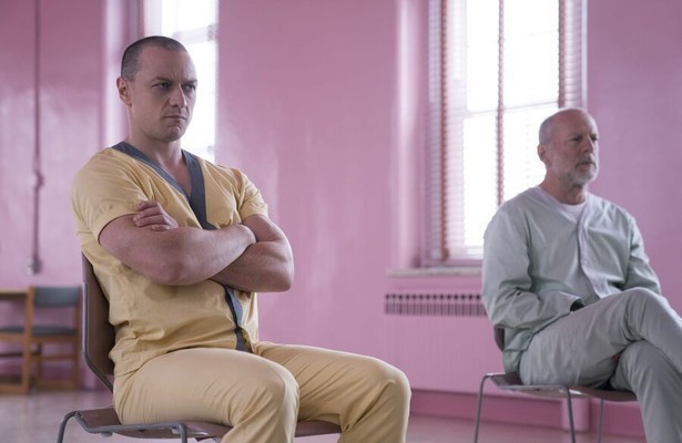 Bruce Willis en James McAvoy in Glass
