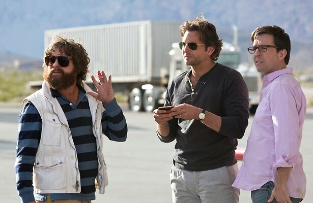 Zach Galifianakis, Bradley Cooper en Ed Helms in The Hangover Part III