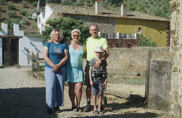 Denise, Kasper en hun kinderen voor Het Roer Om