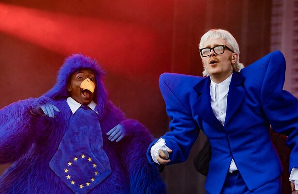 Joost Klein op Pinkpop met Appie Mussa.