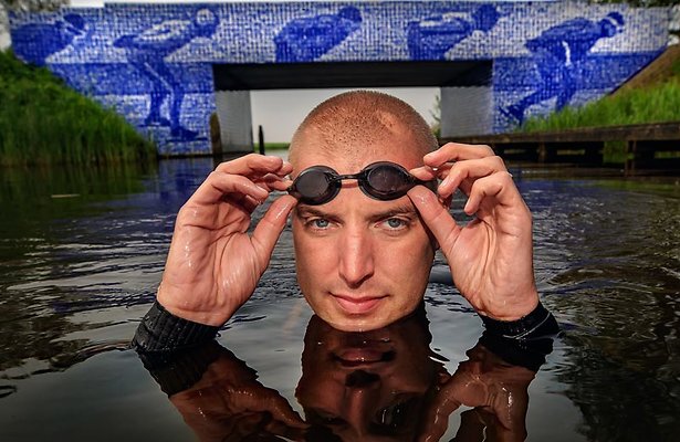 NOS en KRO-NCRV zenden poging twee Elfstedenzwemtocht uit