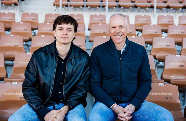 Chris Peters en Marco van Basten