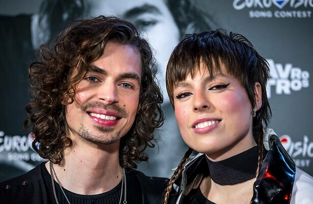 Dion Cooper en Mia Nicolai.