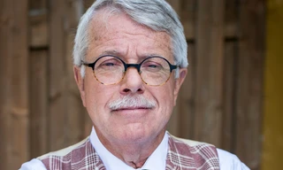 Mr. Frank Visser doet uitspraak