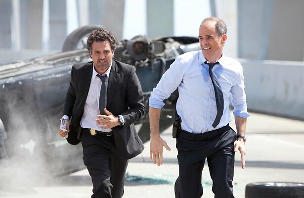 Mark Ruffalo en Michael Kelly in Now You See Me