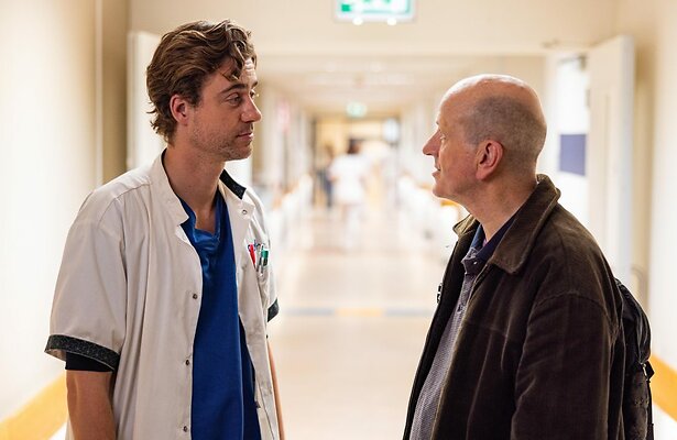 Beau Schneider en Frans van Deursen in Medisch Centrum West