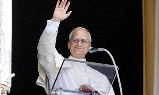 Recita Angelus da Piazza San Pietro con Papa Leone XIV