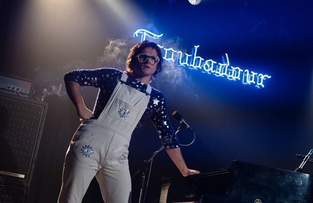 Taron Egerton als Elton John in Rocketman
