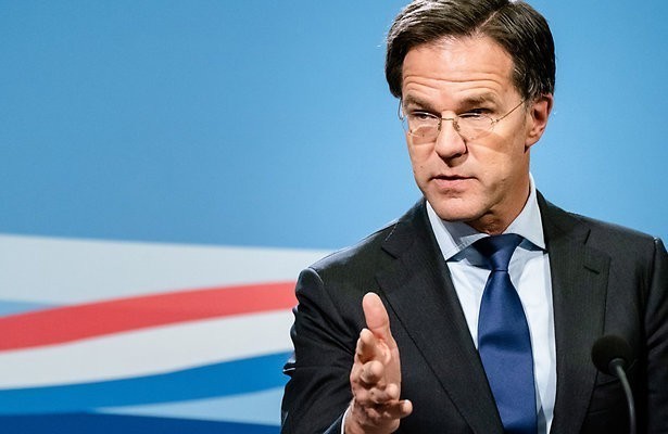 Persconferentie Mark Rutte en Hugo de Jonge 15 april