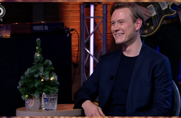 Sam Hagens in gesprek voor functie als nieuwe presentator talkshow HLF8.