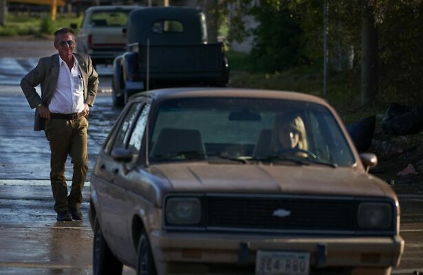 Sean en Dylan Penn in Flag Day