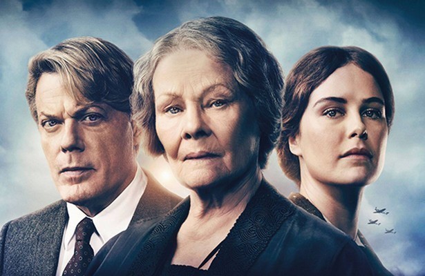 Eddie Izzard, Judi Dench en Carla Juri in Six Minutes to Midnight