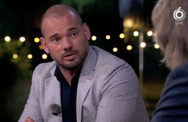 Wesley Sneijder vaccineren coronavaccin discussie De Oranjezomer Johan Derksen