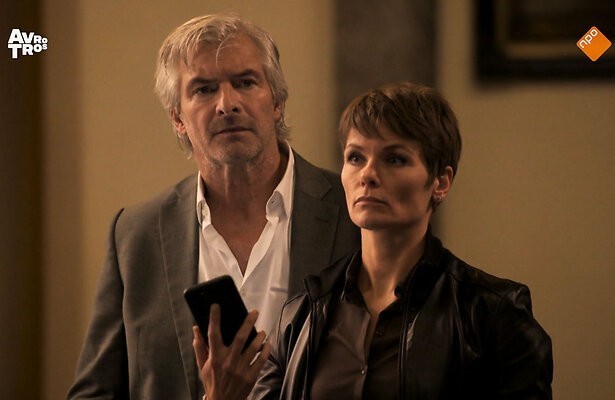 Floris Wolfs (Victor Reinier) en Eva van Dongen (Angela Schijf) in Flikken Maastricht