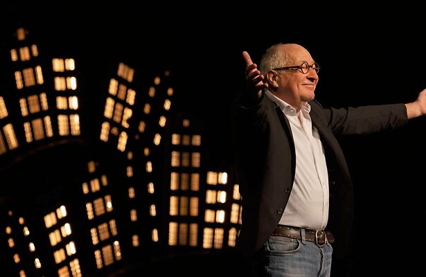 Youp van 't Hek tijdens een van zijn laatste shows.