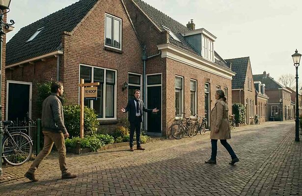 Sfeerafbeelding voor 2 Vreemden onder 1 Dak