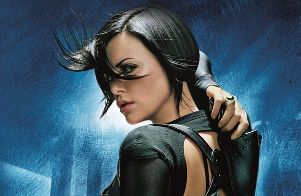 Charlize Theron voor Aeon Flux