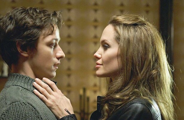 Angelina Jolie met James McAvoy in Wanted