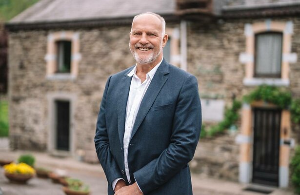 B&B-eigenaar Leendert.