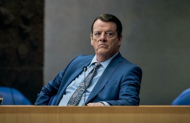 Kees Prins als Maarten Meinema in BuZa