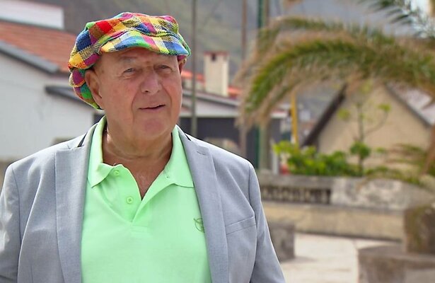 Ben op bezoek bij Ted in B&B Vol Liefde.