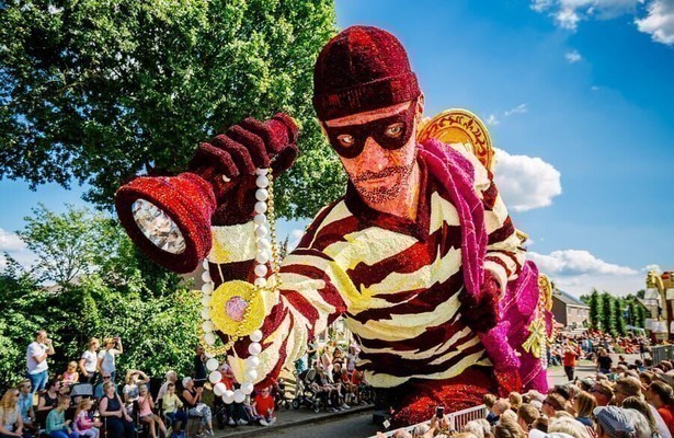 Bloemencorso Sint Jansklooster