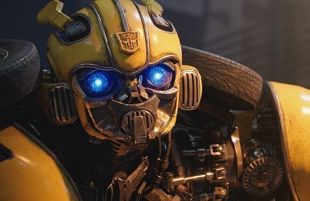 De nieuwe auto van Hailee Steinfeld