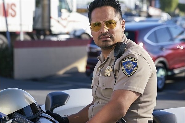 Michael Peña maakt Los Angeles (on)veilig