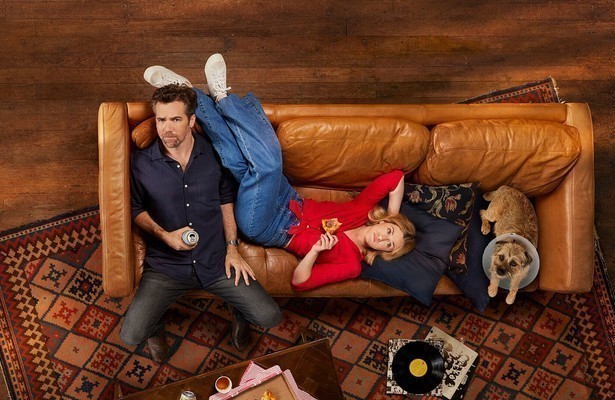 Patrick Brammall en Harriet Dye in Colin From Accounts