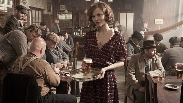 Sylvia Hoeks wil geen gespuis in haar kroeg