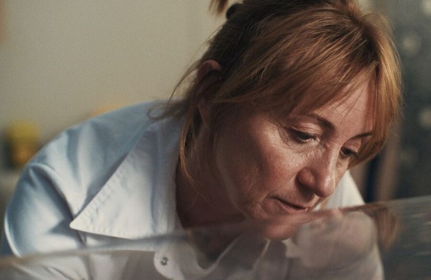 Bianca Krijgsman als Trui in Dag & Nacht