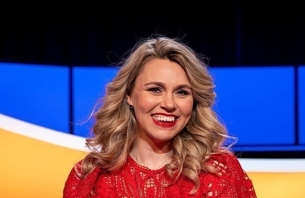 Lisa Loeb voor De Slimste Mens