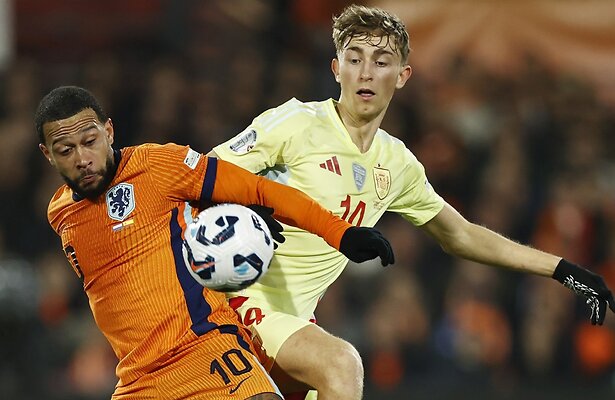 Memphis Depay en Dean Huijsen