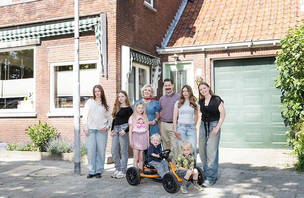 Familie Bal in Een Huis Vol