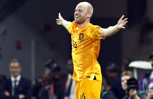 Nederlands elftal wint van Senegal in eerste WK wedstrijd.