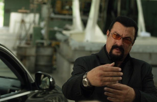 Steven Seagal in End of a Gun