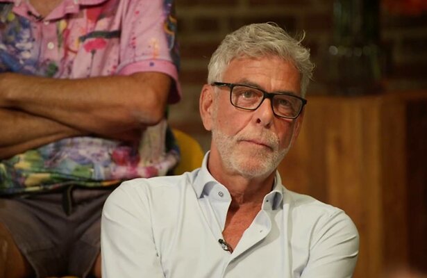 Eric in de reünie van B&B Vol Liefde.