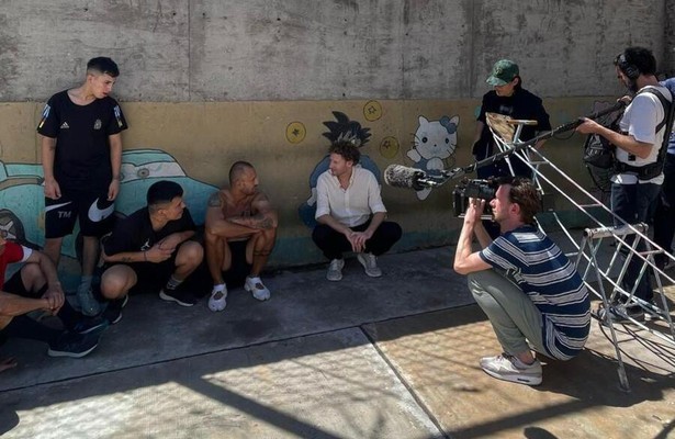 Ewout Genemans in Ewout: Gevaarlijke Gevangenissen