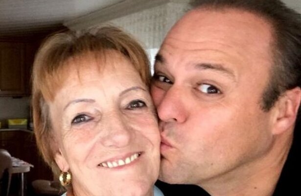 Frans Bauer en moeder Wies.