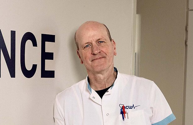 Frans van Deursen als Kees in Medisch Centrum West