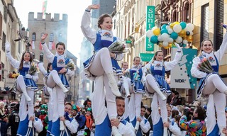 Ganz Köln steht kopf - Mega-Event Rosenmontagszug